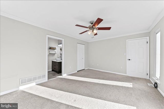 302 MANOR DR, Kennett Square, PA 19348