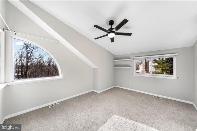 302 MANOR DR, Kennett Square, PA 19348