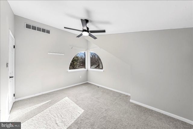 302 MANOR DR, Kennett Square, PA 19348