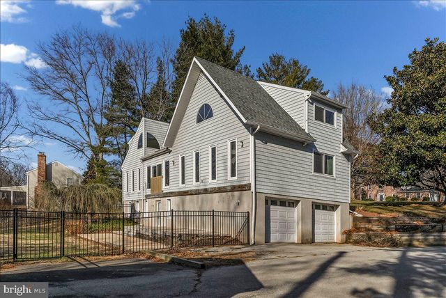 302 MANOR DR, Kennett Square, PA 19348