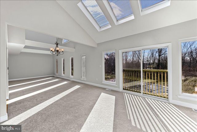 302 MANOR DR, Kennett Square, PA 19348