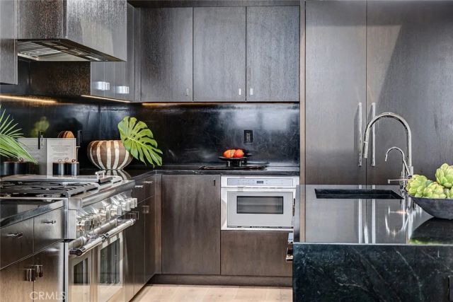 315 25th, Manhattan Beach, CA 90266