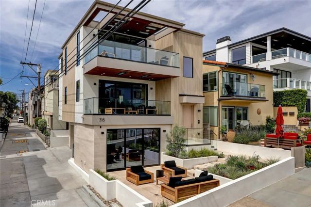 315 25th, Manhattan Beach, CA 90266