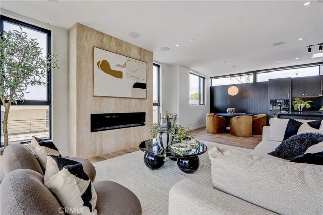 315 25th, Manhattan Beach, CA 90266