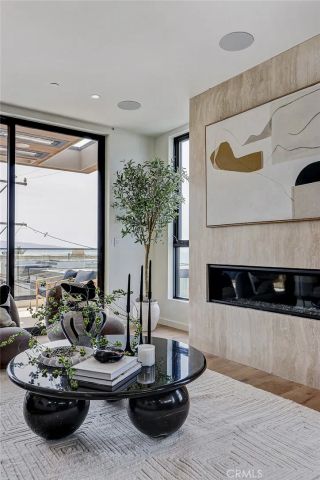315 25th, Manhattan Beach, CA 90266
