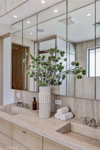 315 25th, Manhattan Beach, CA 90266