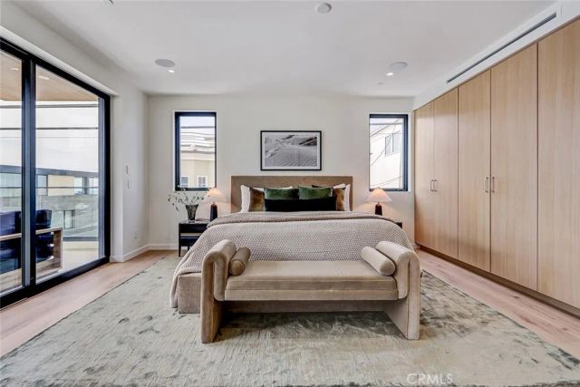 315 25th, Manhattan Beach, CA 90266