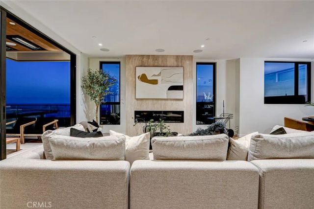315 25th, Manhattan Beach, CA 90266