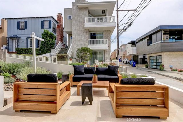 315 25th, Manhattan Beach, CA 90266