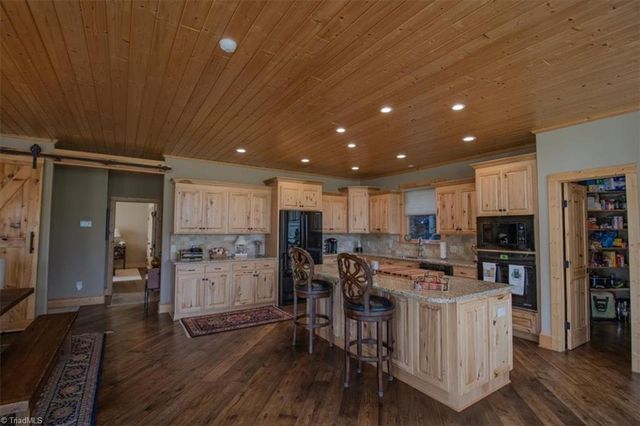 1083 Union Community Road, Thurmond, NC 28683