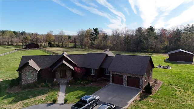 1083 Union Community Road, Thurmond, NC 28683