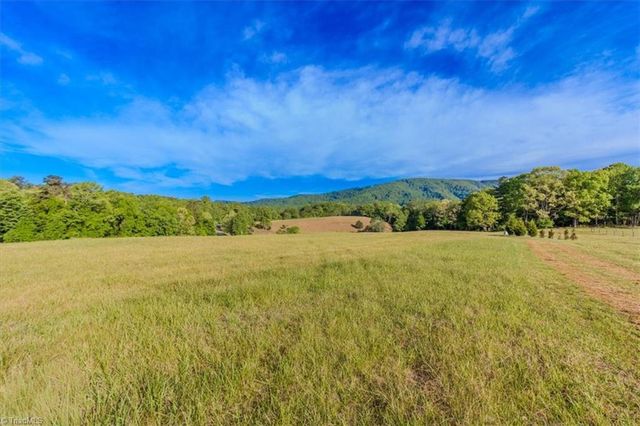 1083 Union Community Road, Thurmond, NC 28683