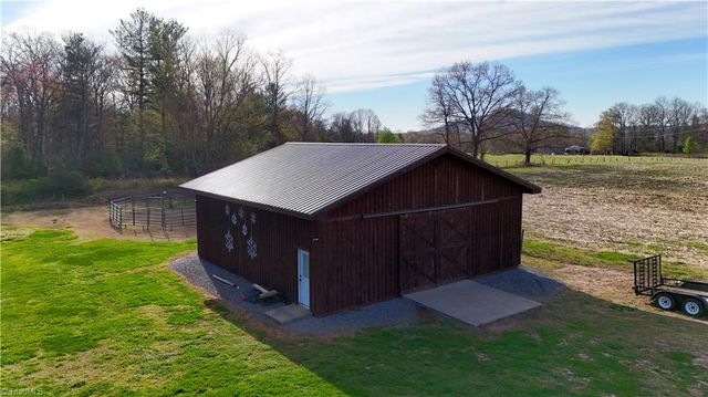 1083 Union Community Road, Thurmond, NC 28683