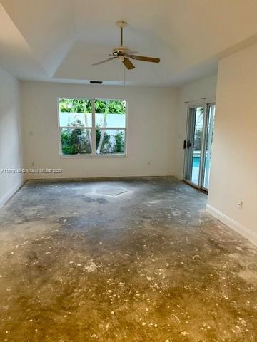 7425 SW 170th Ter, Palmetto Bay, FL 33157