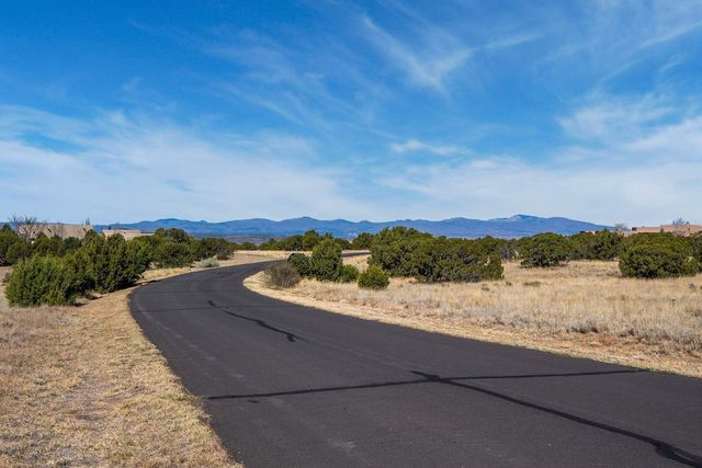 37 Picacho Peak Drive, Santa Fe, NM 87506