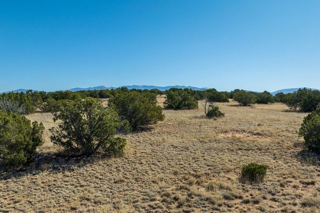 37 Picacho Peak Drive, Santa Fe, NM 87506