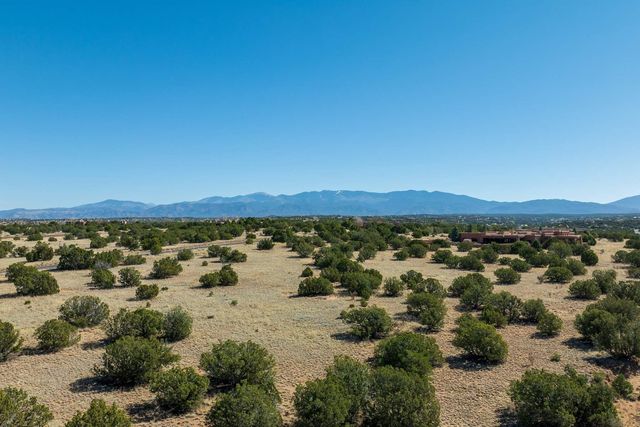 37 Picacho Peak Drive, Santa Fe, NM 87506