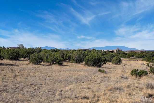 37 Picacho Peak Drive, Santa Fe, NM 87506