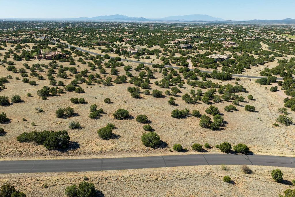 37 Picacho Peak Drive, Santa Fe, NM 87506