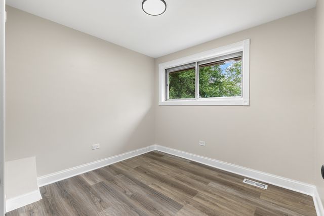 1055 Samson Drive, University Park, IL 60484