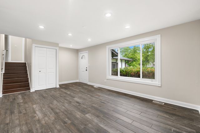 1055 Samson Drive, University Park, IL 60484