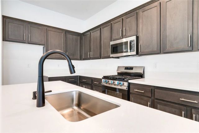 1517 Willowhaven Lane, Beaumont, CA 92223