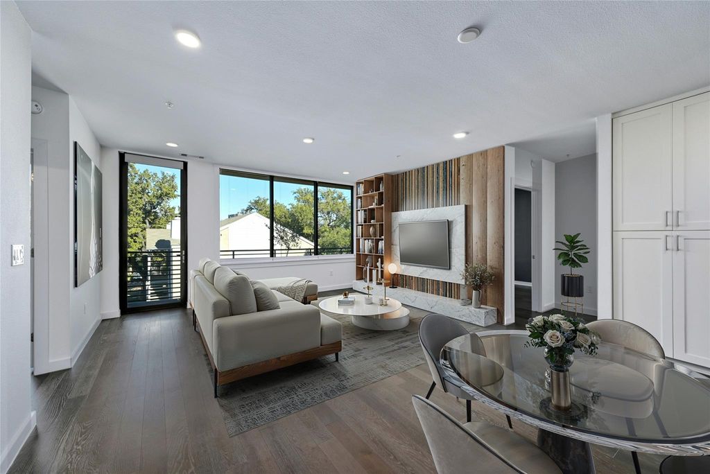 900 S 1st ST 403, Austin, TX 78704