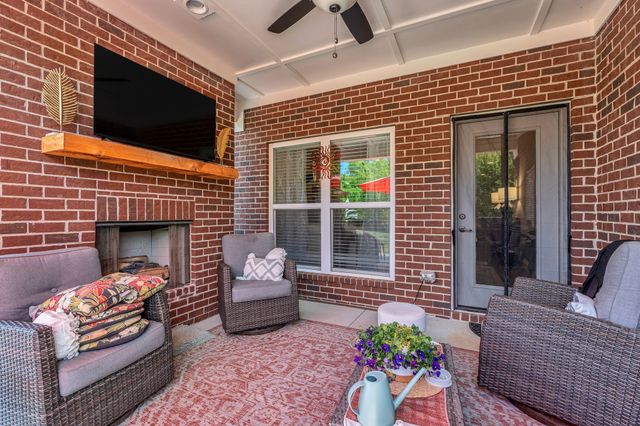 7112 Maddenwood Lane, Hermitage, TN 37076