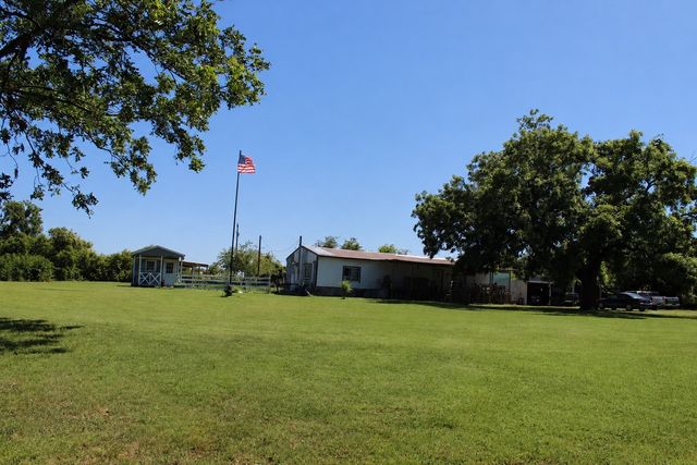118 Rommel Court, Springtown, TX 76082