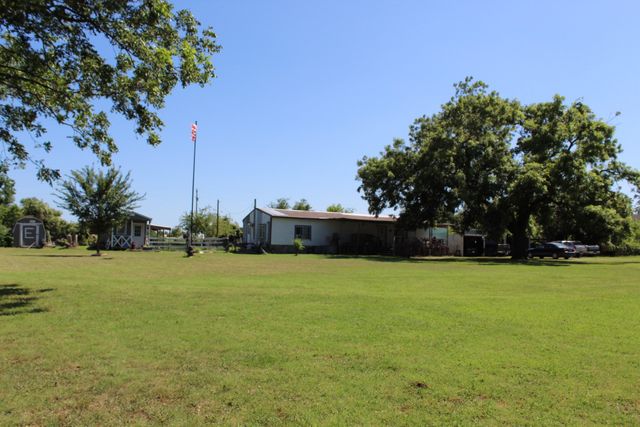 118 Rommel Court, Springtown, TX 76082