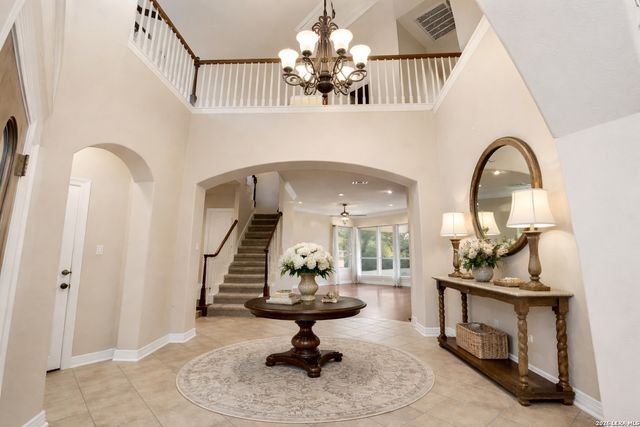 8218 PLUM VALLEY DR, San Antonio, TX 78255