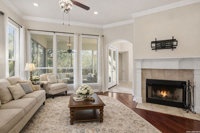 8218 PLUM VALLEY DR, San Antonio, TX 78255