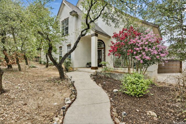 8218 PLUM VALLEY DR, San Antonio, TX 78255