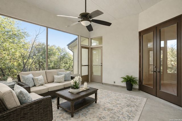 8218 PLUM VALLEY DR, San Antonio, TX 78255