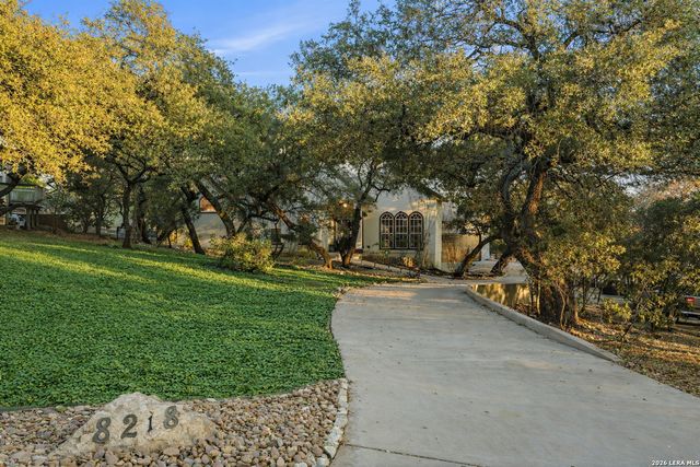 8218 PLUM VALLEY DR, San Antonio, TX 78255