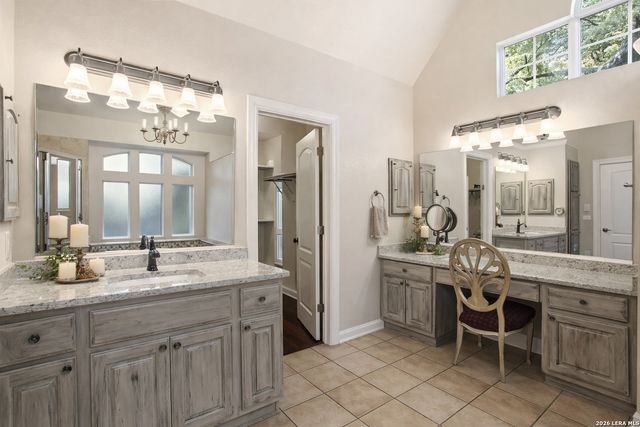 8218 PLUM VALLEY DR, San Antonio, TX 78255