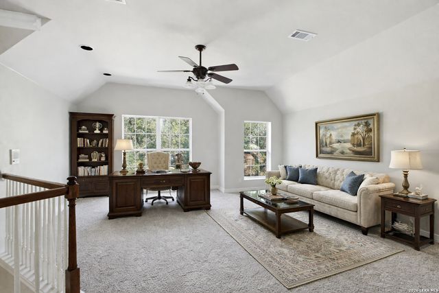 8218 PLUM VALLEY DR, San Antonio, TX 78255