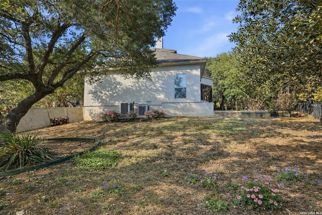 8218 PLUM VALLEY DR, San Antonio, TX 78255