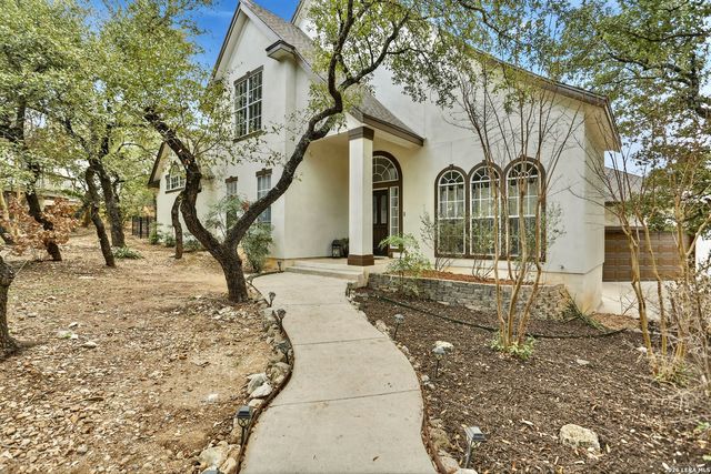 8218 PLUM VALLEY DR, San Antonio, TX 78255