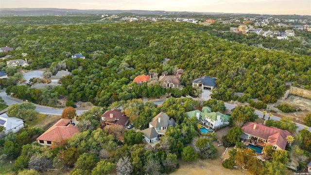 8218 PLUM VALLEY DR, San Antonio, TX 78255