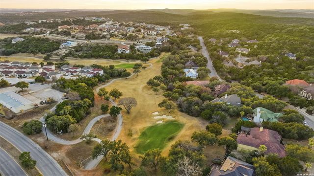 8218 PLUM VALLEY DR, San Antonio, TX 78255