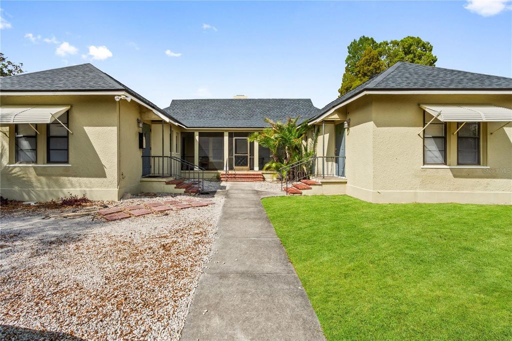 Image 2 of property listing at 315 RIDGE MANOR DRIVE, Lake Wales, FL 33853