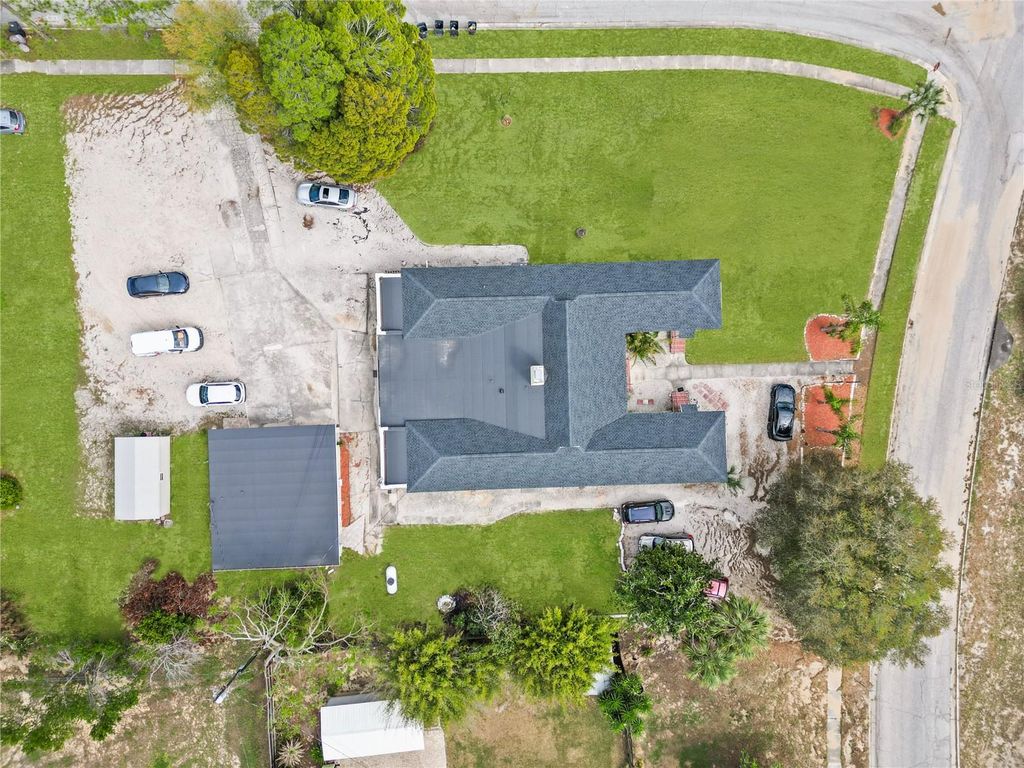 Image 20 of property listing at 315 RIDGE MANOR DRIVE, Lake Wales, FL 33853