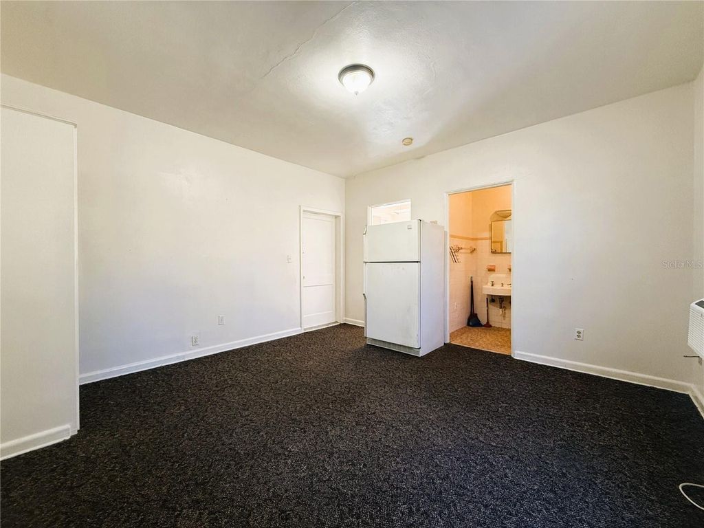 Image 36 of property listing at 315 RIDGE MANOR DRIVE, Lake Wales, FL 33853