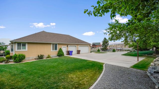 2286 E CEDAR DR, Eagle Mountain, UT 84005