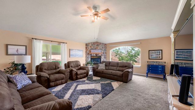 2286 E CEDAR DR, Eagle Mountain, UT 84005