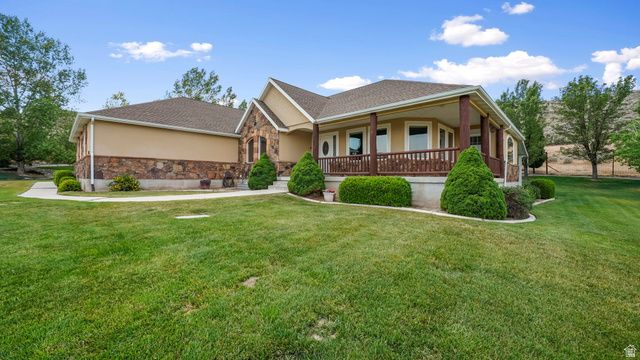 2286 E CEDAR DR, Eagle Mountain, UT 84005