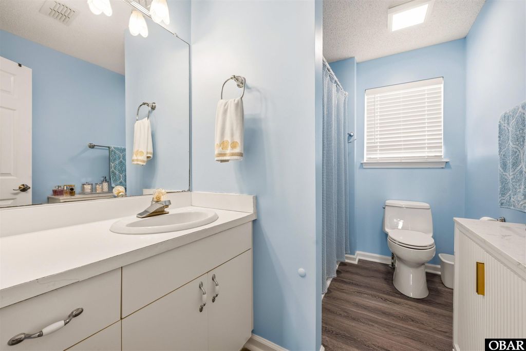 Image 18 of property listing at 513 Pirates Way # 513B, Manteo, NC 27954