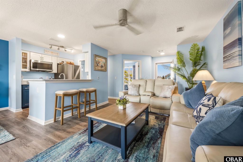 Image 5 of property listing at 513 Pirates Way # 513B, Manteo, NC 27954