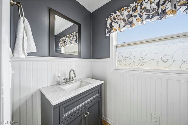 2254 Chapel Road, Jefferson, OH 44047